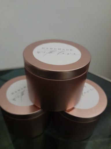 A chic trio of tins